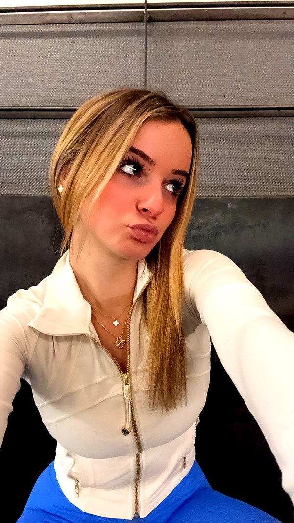 kaitlyn_krems snapchat image archive image