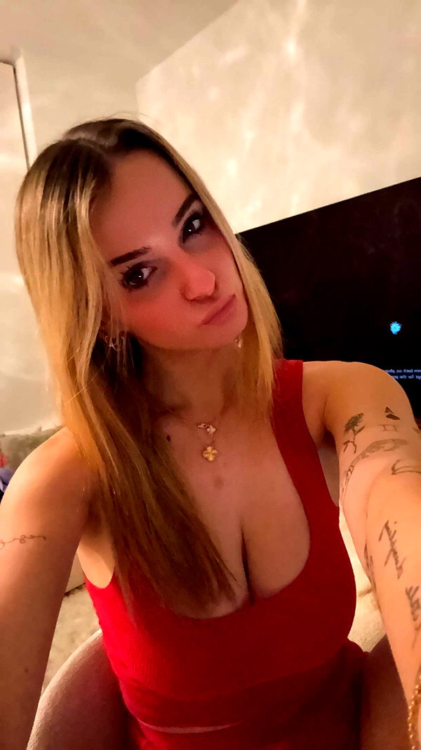 kaitlyn_krems snapchat image archive image