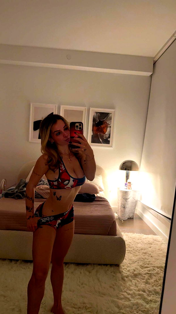 kaitlyn_krems snapchat image archive image