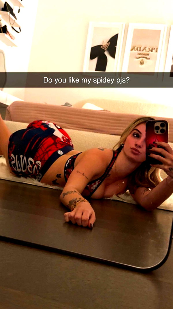 kaitlyn_krems snapchat image archive image