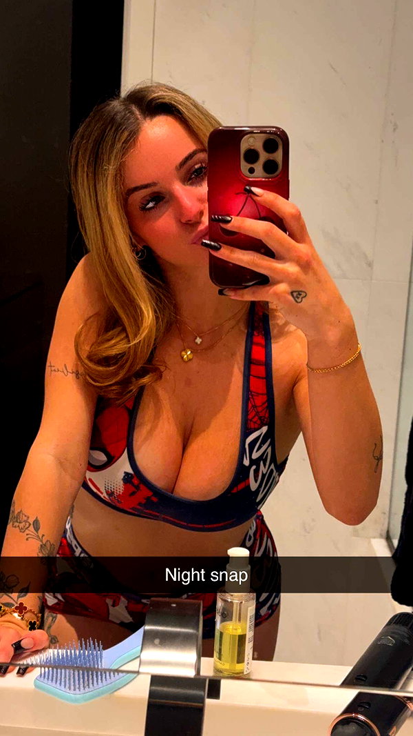 kaitlyn_krems snapchat image archive image