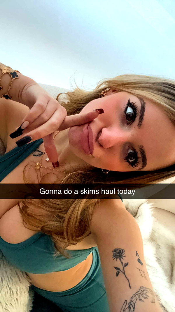 kaitlyn_krems snapchat image archive image