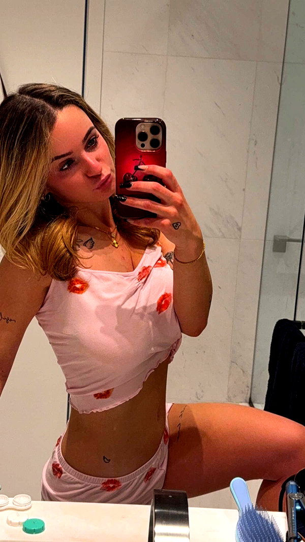 kaitlyn_krems snapchat image archive image