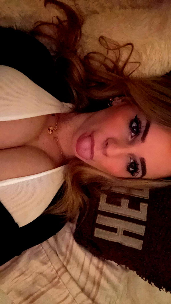 kaitlyn_krems snapchat image archive image