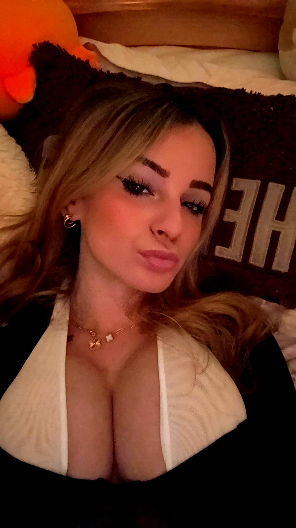 kaitlyn_krems snapchat image archive image