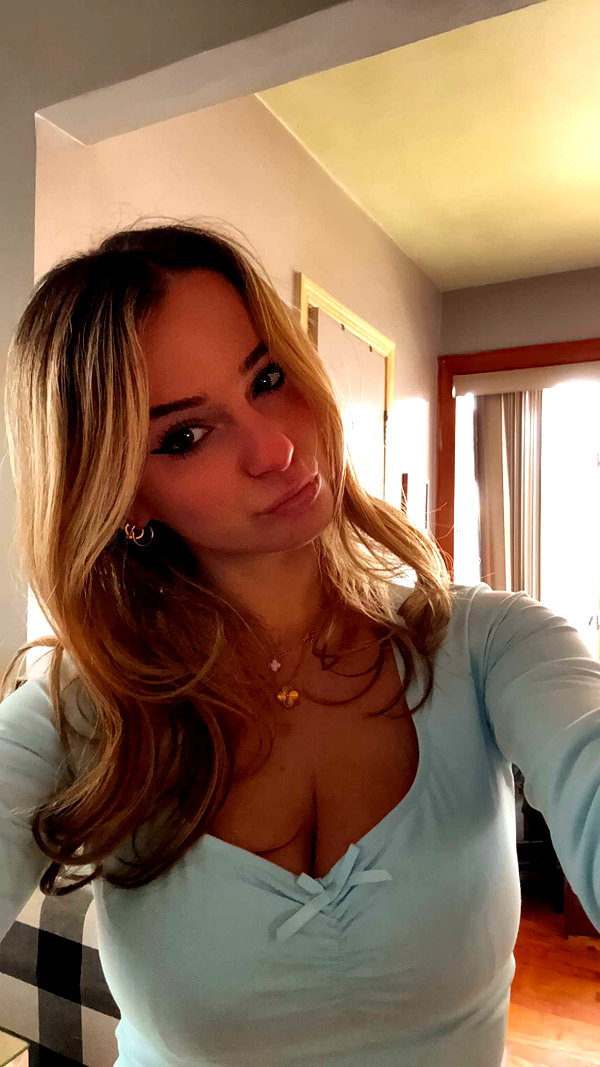kaitlyn_krems snapchat image archive image