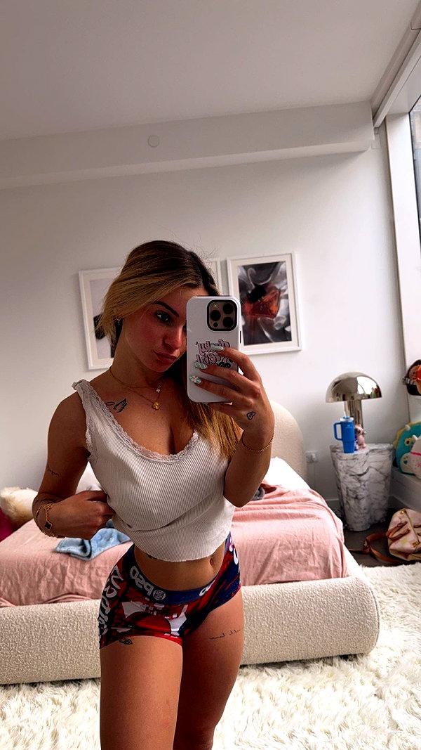 kaitlyn_krems snapchat image archive image