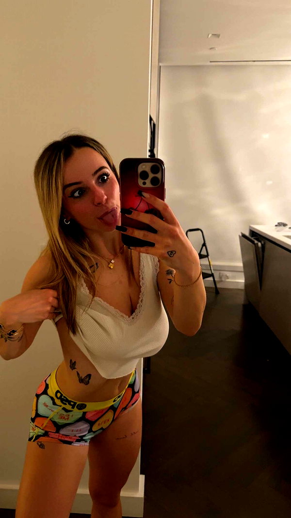 kaitlyn_krems snapchat image archive image