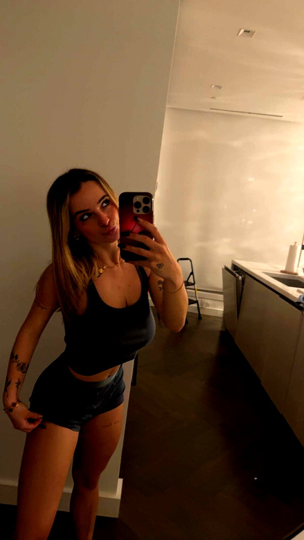 kaitlyn_krems snapchat image archive image