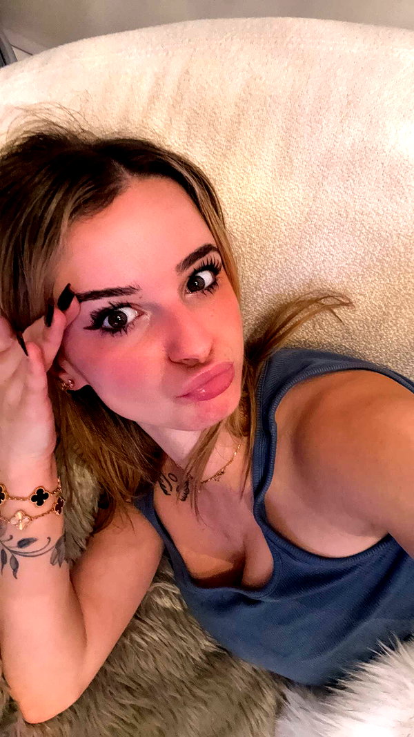 kaitlyn_krems snapchat image archive image