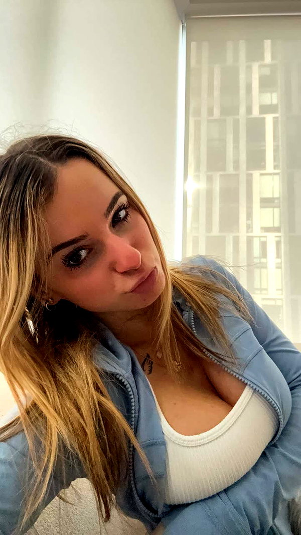 kaitlyn_krems snapchat image archive image