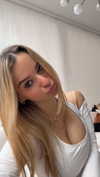 kaitlyn_krems Altpins Profile Picture