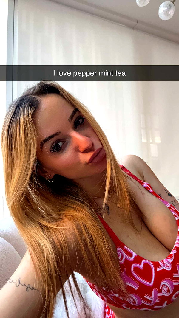 kaitlyn_krems snapchat image archive image