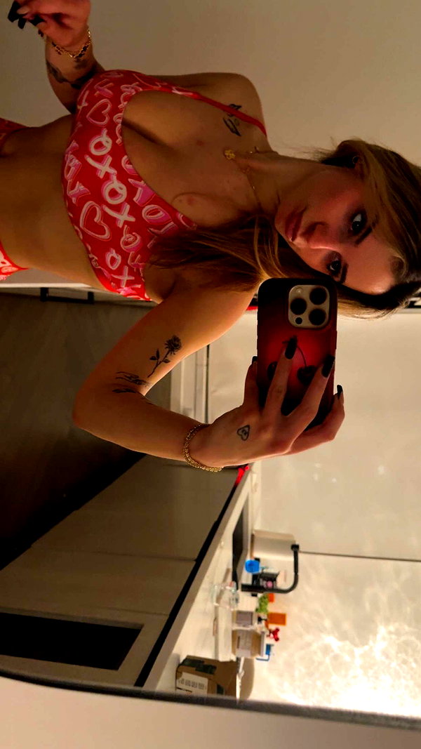 kaitlyn_krems snapchat image archive image