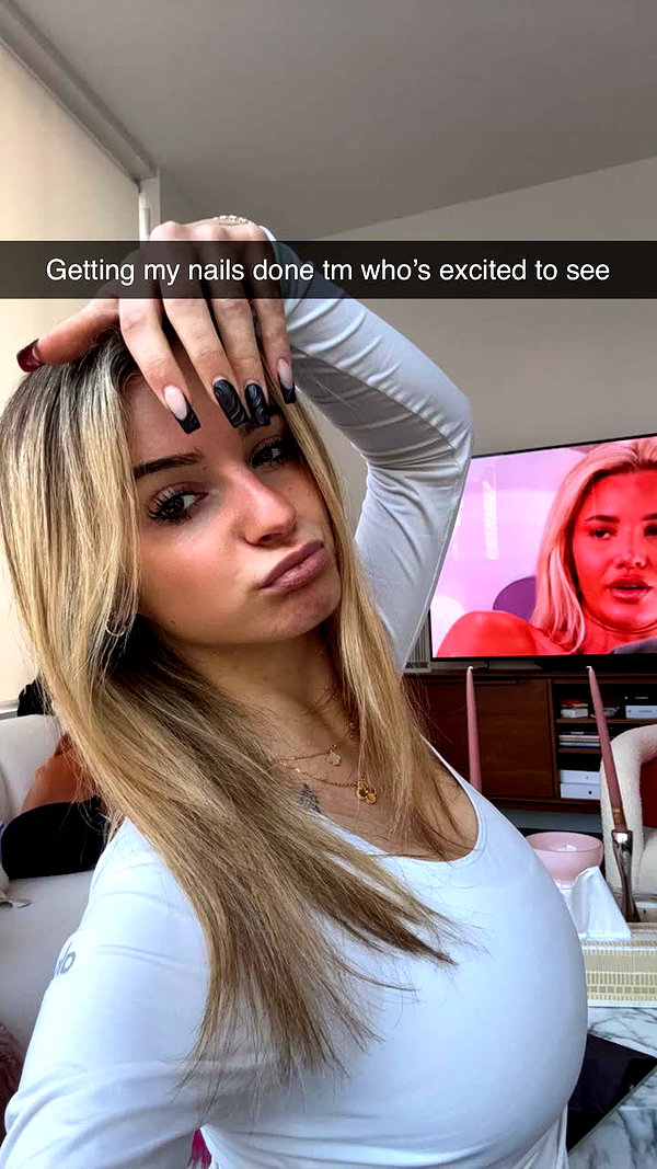 kaitlyn_krems snapchat image archive image