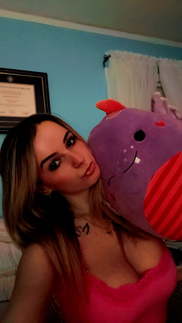 kaitlyn_krems snapchat image archive image