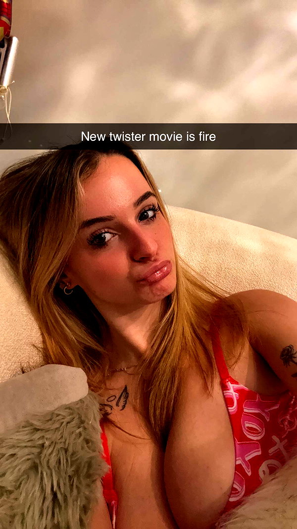 kaitlyn_krems snapchat image archive image