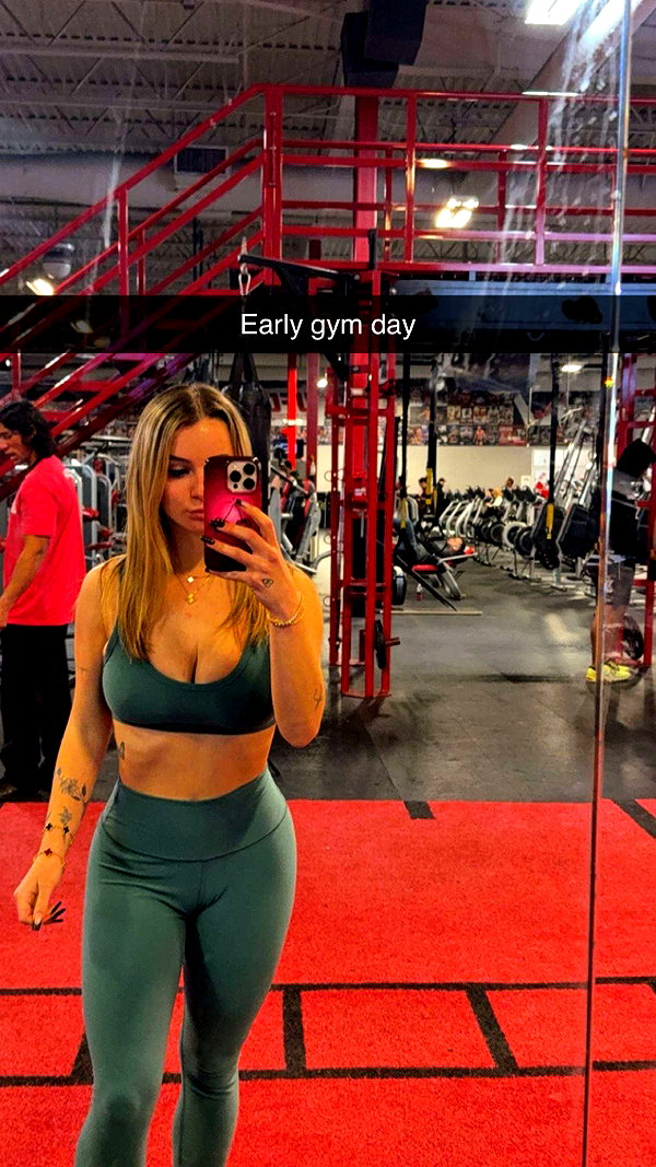 kaitlyn_krems snapchat image archive image