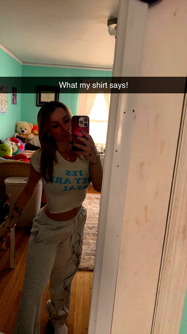 kaitlyn_krems snapchat image archive image