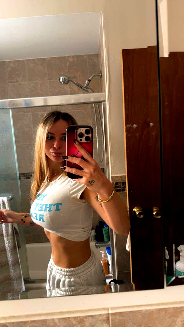 kaitlyn_krems snapchat image archive image