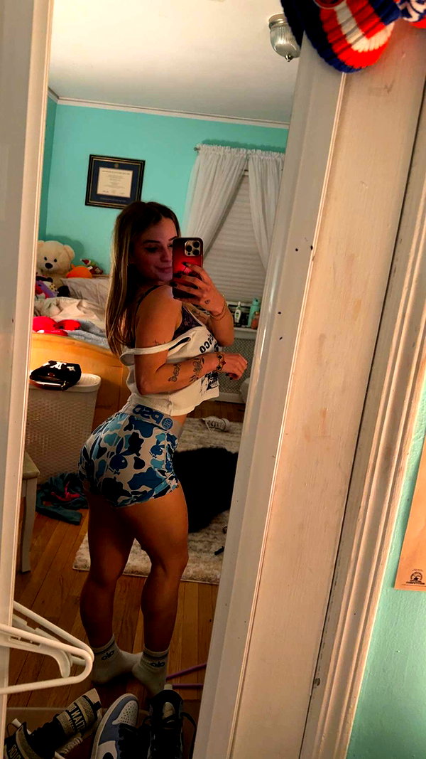 kaitlyn_krems snapchat image archive image