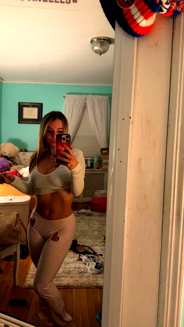 kaitlyn_krems snapchat image archive image