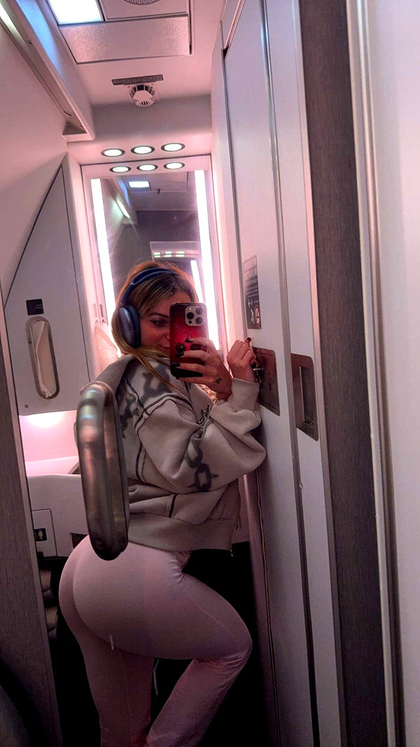 kaitlyn_krems snapchat image archive image