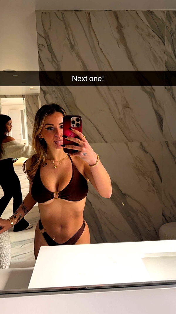 kaitlyn_krems snapchat image archive image