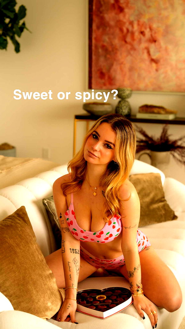 kaitlyn_krems snapchat image archive image