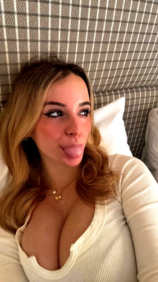 kaitlyn_krems snapchat image archive image