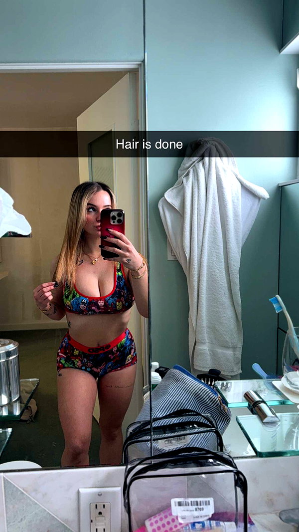 kaitlyn_krems snapchat image archive image