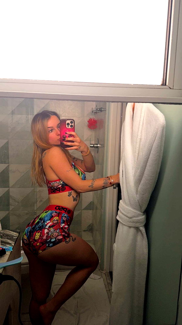 kaitlyn_krems snapchat image archive image