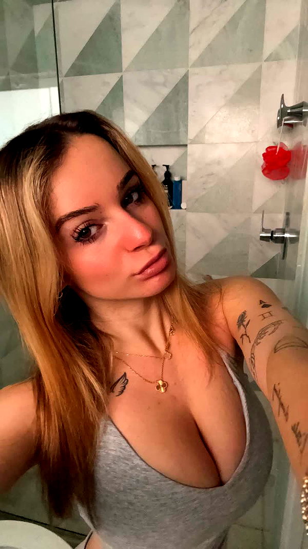 kaitlyn_krems snapchat image archive image