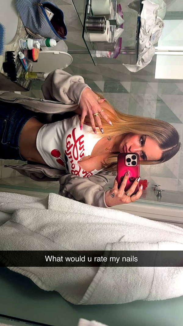 kaitlyn_krems snapchat image archive image