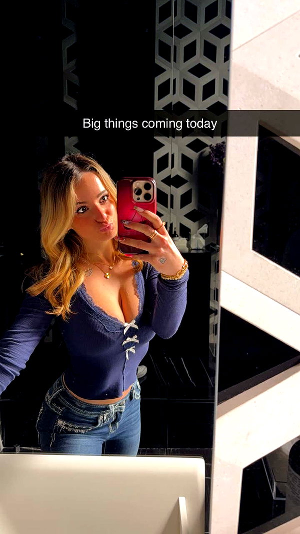 kaitlyn_krems snapchat image archive image