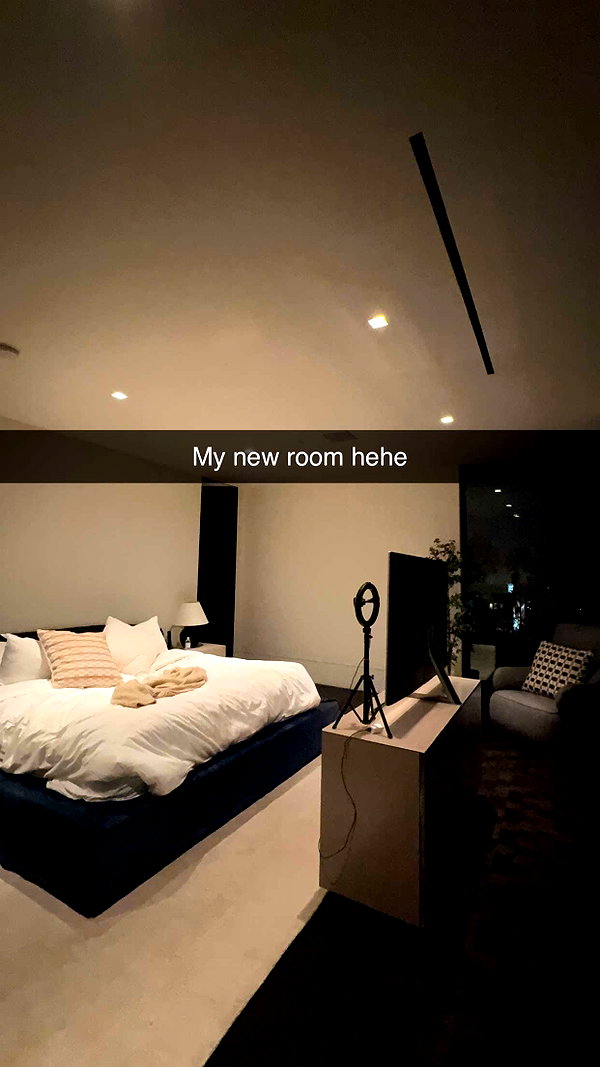 kaitlyn_krems snapchat image archive image