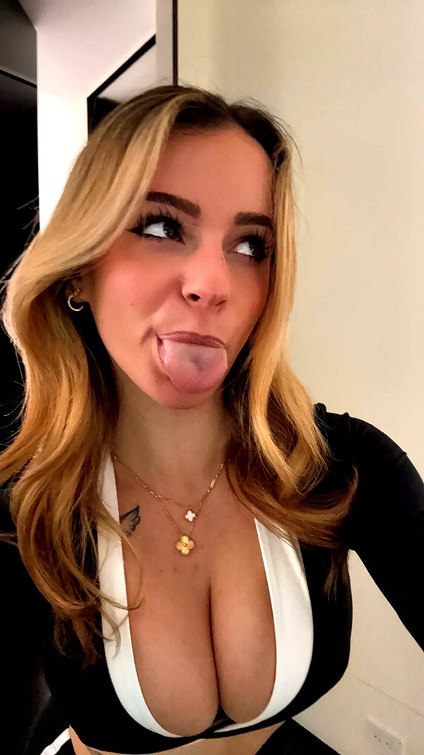 kaitlyn_krems snapchat image archive image