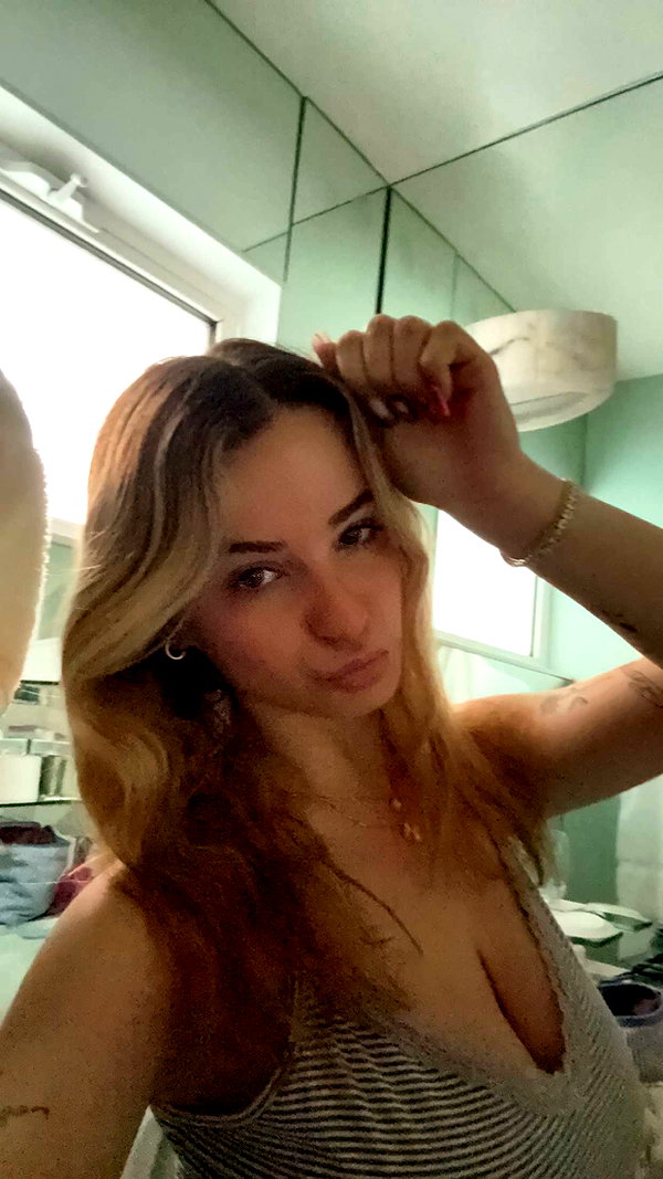 kaitlyn_krems snapchat image archive image