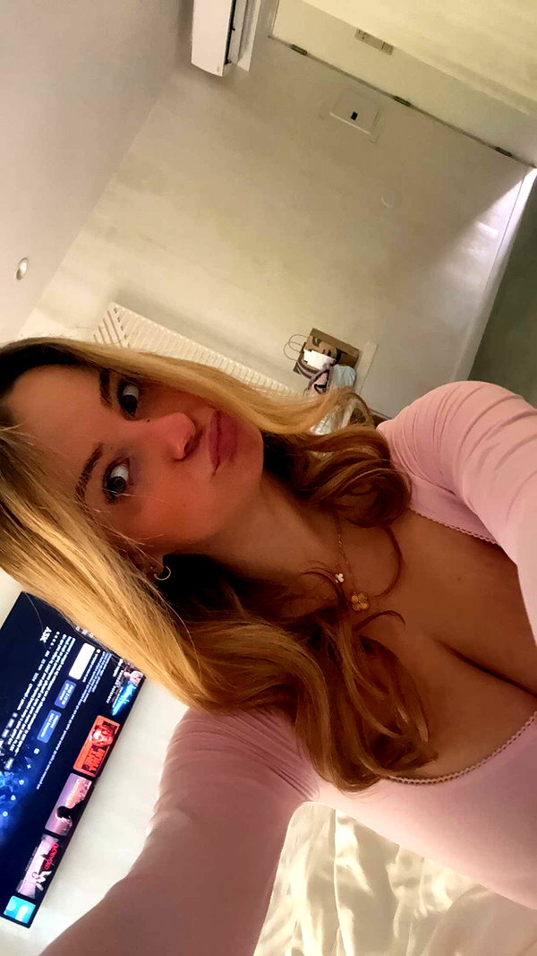 kaitlyn_krems snapchat image archive image