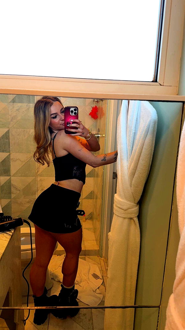 kaitlyn_krems snapchat image archive image