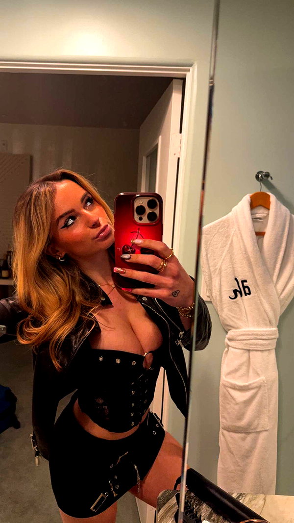 kaitlyn_krems snapchat image archive image