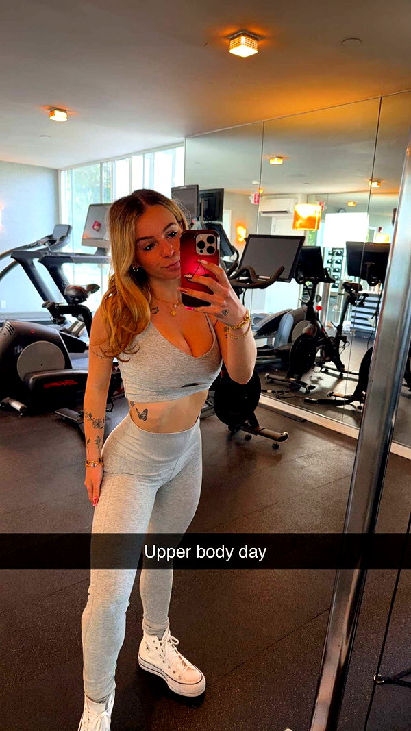 kaitlyn_krems snapchat image archive image