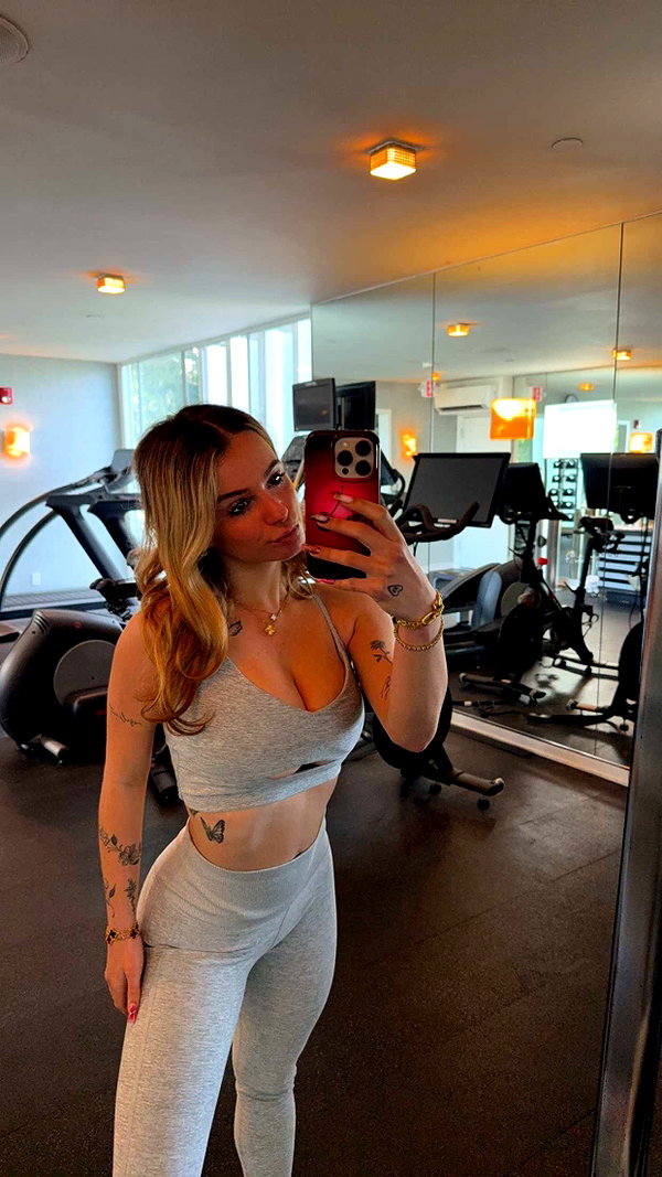 kaitlyn_krems snapchat image archive image