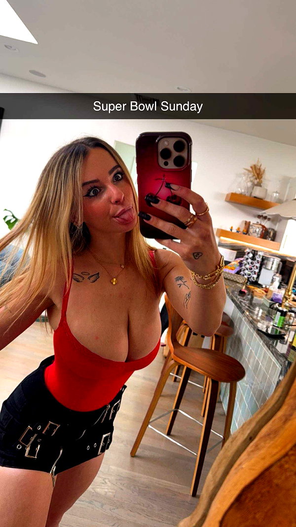 kaitlyn_krems snapchat image archive image