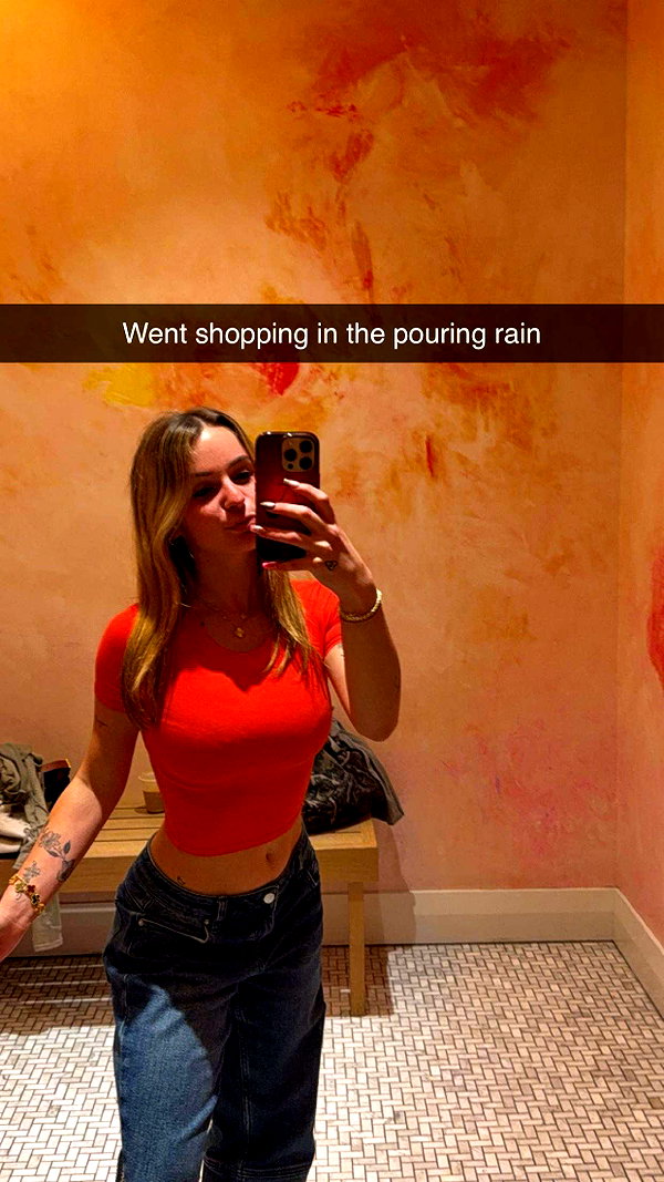 kaitlyn_krems snapchat image archive image