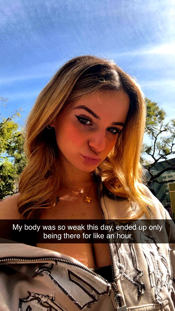 kaitlyn_krems snapchat image archive image