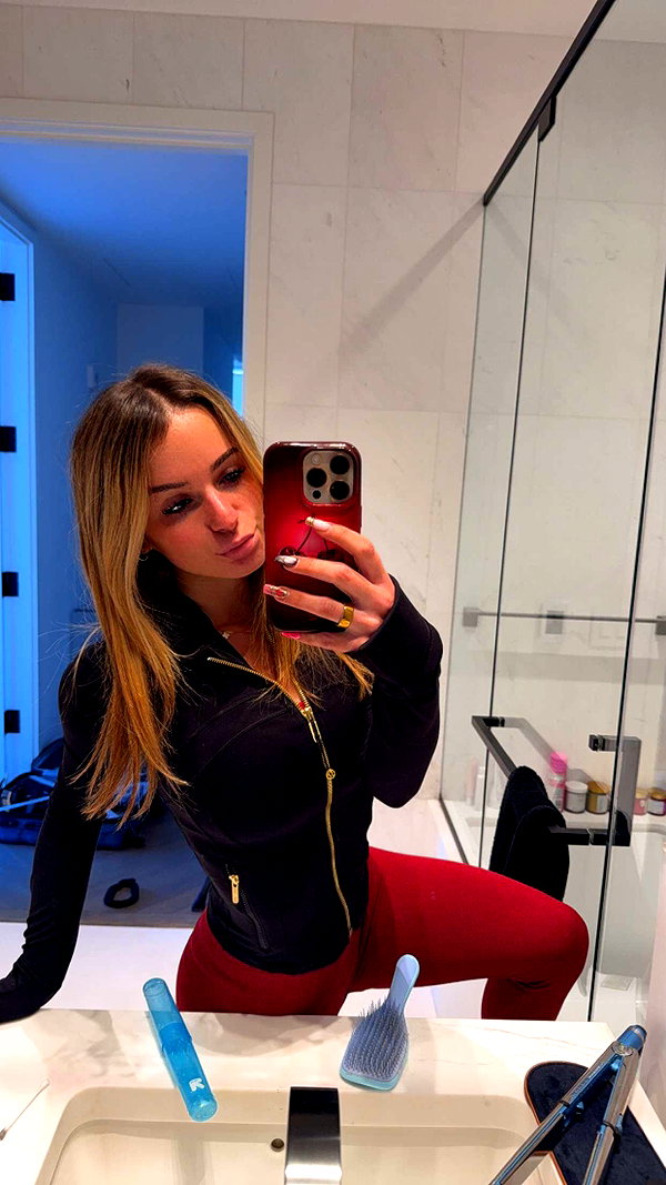 kaitlyn_krems snapchat image archive image