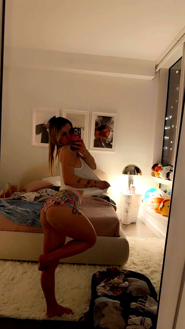 kaitlyn_krems snapchat image archive image