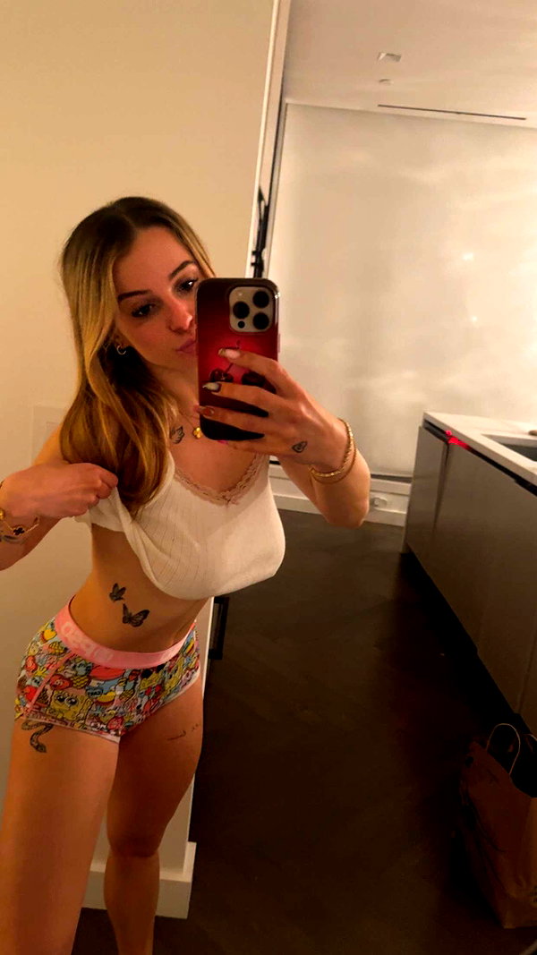 kaitlyn_krems snapchat image archive image