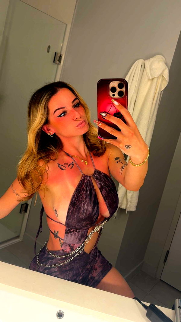 kaitlyn_krems snapchat image archive image
